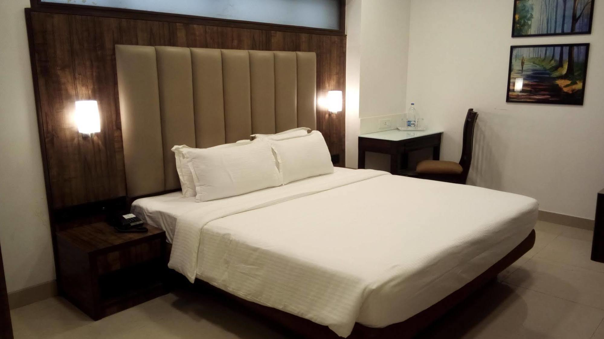 Golden Chariot The Boutique Hotel Bombay Eksteriør billede